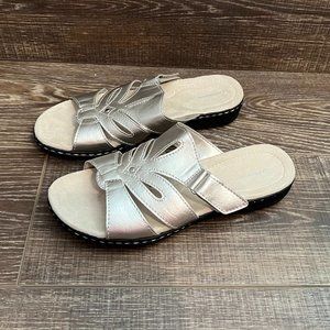 Croft & Barrow Slip On Sandal – Piper Metallic - Size 10